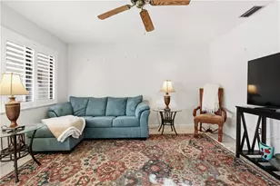 1113 Cape Coral Pkwy W, Cape Coral, FL 33914 - Photo 15