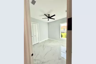 329 NE 6th St, Cape Coral, FL 33909 - Photo 21