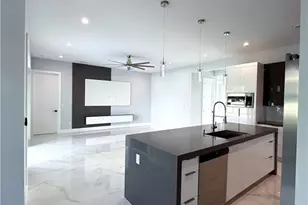 329 NE 6th St, Cape Coral, FL 33909 - Photo 11