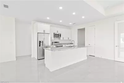 630 NW 7th Pl, Cape Coral, FL 33993 - Photo 9