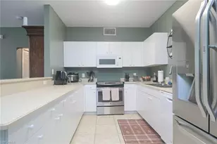 1040 Hancock Creek S Blvd, Cape Coral, FL 33909 - Photo 7