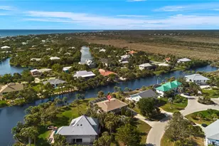 673 E Rocks Dr, Sanibel, FL 33957 - Photo 41