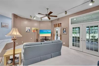 6910 Circle Dr, Fort Myers, FL 33905 - Photo 7