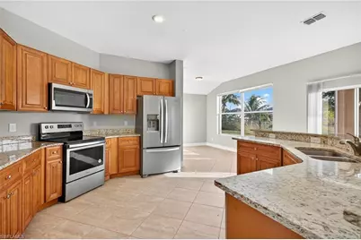 2531 NE 6th Ave, Cape Coral, FL 33909 - Photo 9