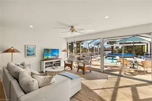 486 Lake Murex Cir, Sanibel, FL 33957 - Photo 15