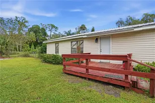 868 Avalon Ave, Labelle, FL 33935 - Photo 3