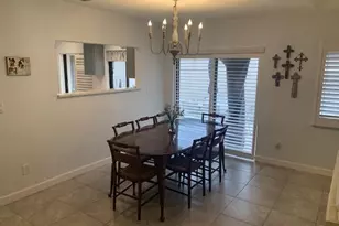 5829 Wild Fig Ln, Fort Myers, FL 33919 - Photo 5