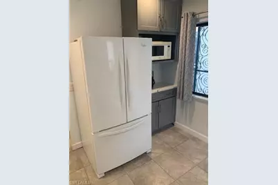 5829 Wild Fig Ln, Fort Myers, FL 33919 - Photo 9