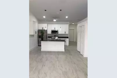 4572/4574 Golfview Blvd, Lehigh Acres, FL 33973 - Photo 5