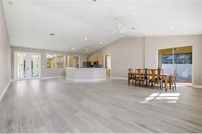 1012 SE 5th Ter, Cape Coral, FL 33990 - Photo 11