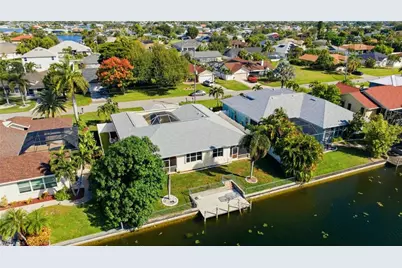 1012 SE 5th Ter, Cape Coral, FL 33990 - Photo 41