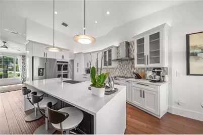 213 SE 6th St, Cape Coral, FL 33990 - Photo 15