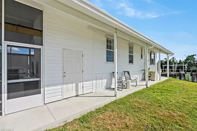39 Channel Ln, Fort Myers, FL 33905 - Photo 9