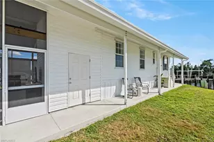 39 Channel Ln, Fort Myers, FL 33905 - Photo 9