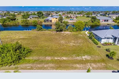2901 SW 2nd Ter, Cape Coral, FL 33991 - Photo 5