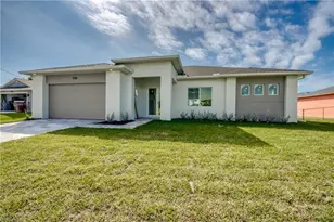 1720 SW 3rd St, Cape Coral, FL 33991 - Photo 3