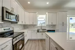 1720 SW 3rd St, Cape Coral, FL 33991 - Photo 25