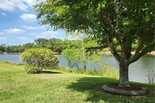 14186 Grosse Point Ln, Fort Myers, FL 33919 - Photo 7