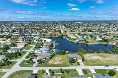 1727 SW 31st Ln, Cape Coral, FL 33914 - Photo 11