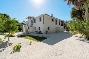 2011 Mitzi Ln, Sanibel, FL 33957 - Photo 37