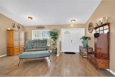 412 SE 13th Ave, Cape Coral, FL 33990 - Photo 3