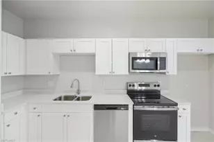 9656 Roundstone Cir, Fort Myers, FL 33967 - Photo 17