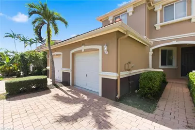 9656 Roundstone Cir, Fort Myers, FL 33967 - Photo 7