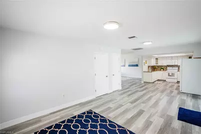 1421 SE 29th Ter, Cape Coral, FL 33904 - Photo 9