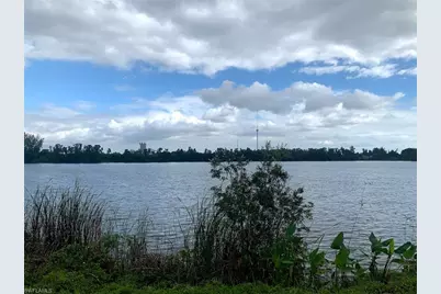 17161 Casselberry Ln, Fort Myers, FL 33967 - Photo 7