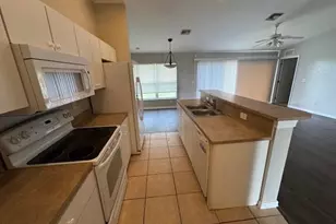 2132 Chiquita Blvd N, Cape Coral, FL 33993 - Photo 5