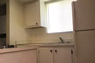 5837 Queen Elizabeth Way, Fort Myers, FL 33907 - Photo 3