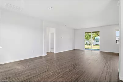 915 NE 19th St, Cape Coral, FL 33909 - Photo 13