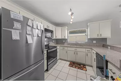 914/916 SE 14th Ter, Cape Coral, FL 33990 - Photo 7