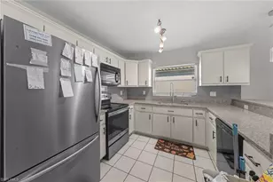 914/916 SE 14th Terrace, Cape Coral, FL 33990 - Photo 7