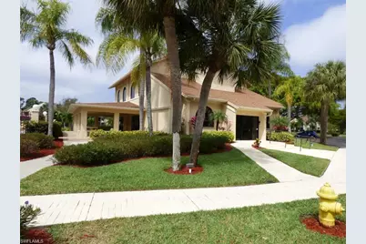 8534 Charter Club Cir #8, Fort Myers, FL 33919 - Photo 3