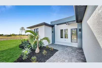 510 Wilmington Pkwy, Cape Coral, FL 33993 - Photo 5