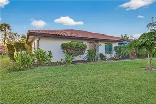 1414 Park Shore Cir, Fort Myers, FL 33901 - Photo 3