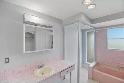 205 SE 44th Ter, Cape Coral, FL 33904 - Photo 25