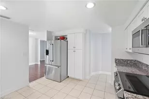 205 SE 44th Terrace, Cape Coral, FL 33904 - Photo 23