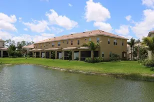 10850 Alvara Point Dr, Bonita Springs, FL 34135 - Photo 9