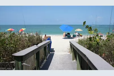 10850 Alvara Point Dr, Bonita Springs, FL 34135 - Photo 31