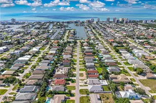 572 105th Ave N, Naples, FL 34108 - Photo 9