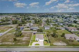 1413 SW Trafalgar Parkway, Cape Coral, FL 33991 - Photo 37