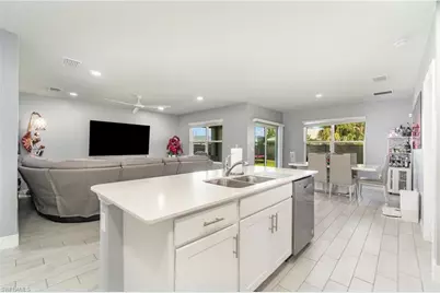 1413 SW Trafalgar Pkwy, Cape Coral, FL 33991 - Photo 11