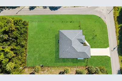 320 Lincoln Blvd, Lehigh Acres, FL 33936 - Photo 3