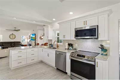 3504 SW 6th St, Cape Coral, FL 33991 - Photo 9