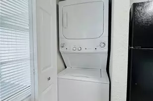 331 Tarpon Dr, Cape Coral, FL 33904 - Photo 23