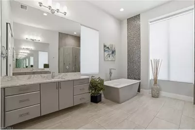 2826 SW 44th Ter, Cape Coral, FL 33914 - Photo 17