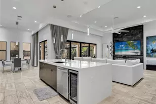 2333 SW 21st Ave, Cape Coral, FL 33991 - Photo 3