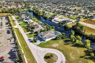 2333 SW 21st Ave, Cape Coral, FL 33991 - Photo 21